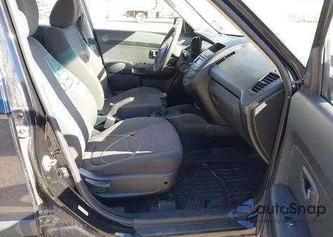 2012 Kia Soul z USA, uszkodzony, nr VIN KNDJT2A50C7743352